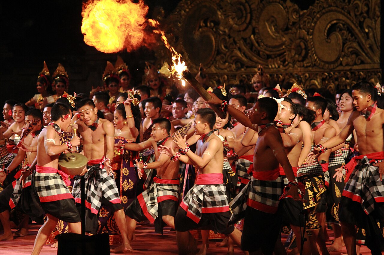 乌布皇宫 Kecak 火舞 参考图 1